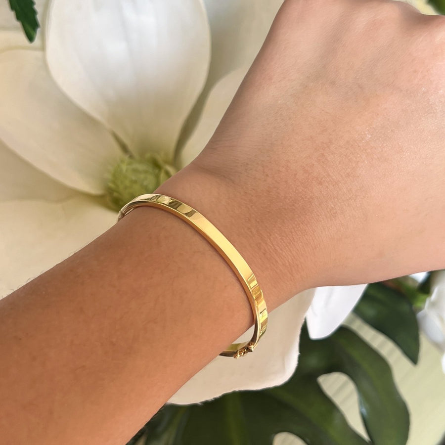 Plain Solid Gold Bangle